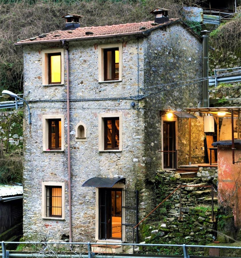 Incantevole Casa Sul Fiume, Relax E Natura Ai Piedi Della Alpi Apuane Massa  Luaran gambar