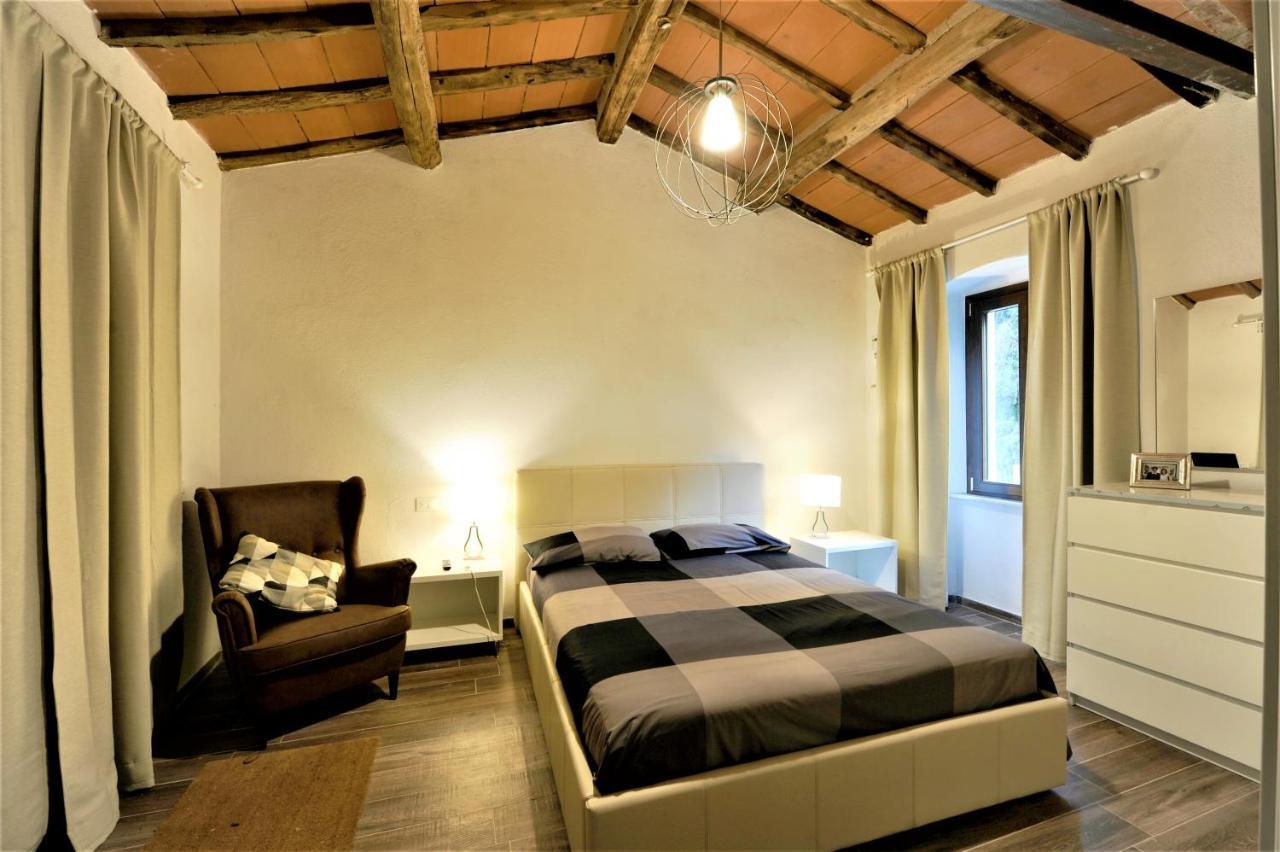 Incantevole Casa Sul Fiume, Relax E Natura Ai Piedi Della Alpi Apuane Massa  Luaran gambar